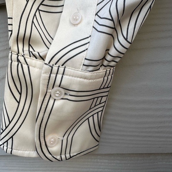 H&M Women’s Suit Abstract Print  Long Sleeve Button Down Fitted Shirt and Pants - Picture 4 of 12